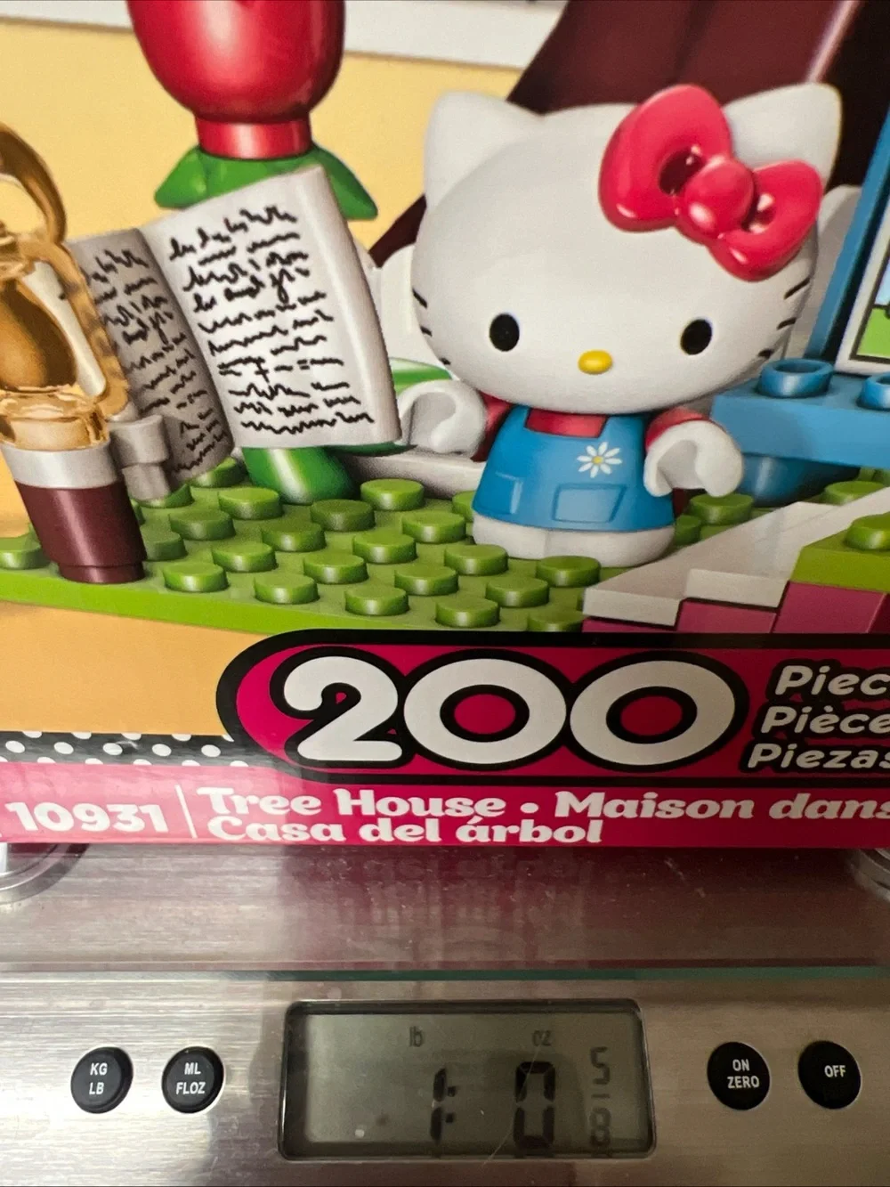 NEW Factory Sealed - 2013 - Hello Kitty Tree House - Mega Bloks Set 10931